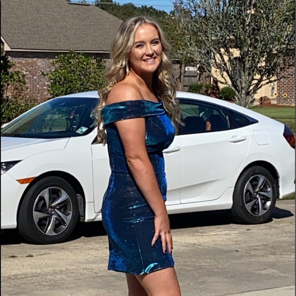 Meet your Posher, Cynne - Picture 3 of 6